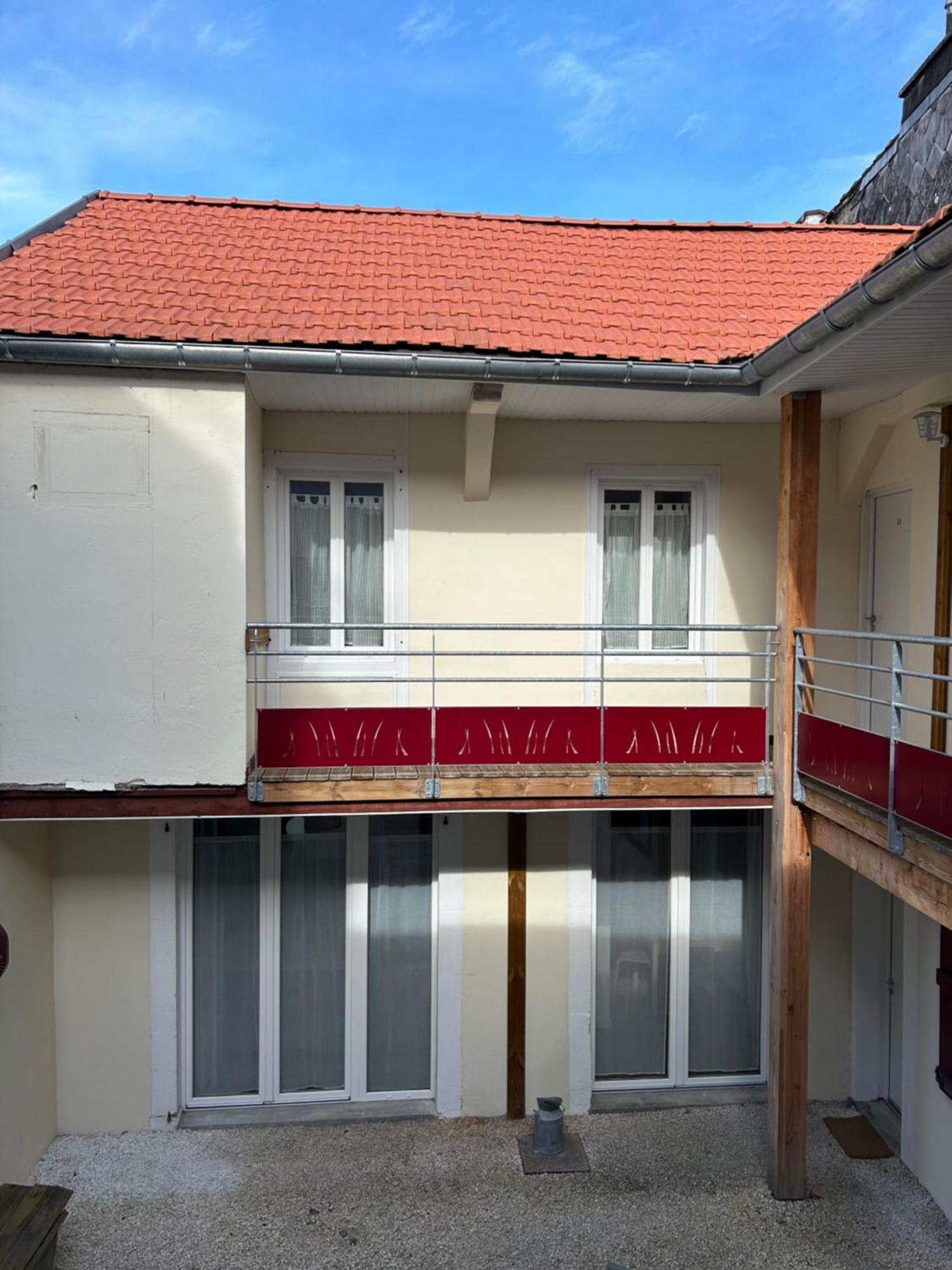 Le Patio : Appartement Chic 3 Chambres Au Coeur De По Екстериор снимка